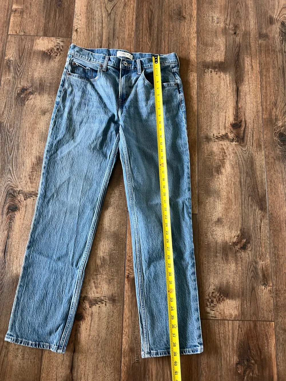 Abercrombie & Fitch Mid Rise 90’s Straight Leg Women’s Jeans Denim  Size 28